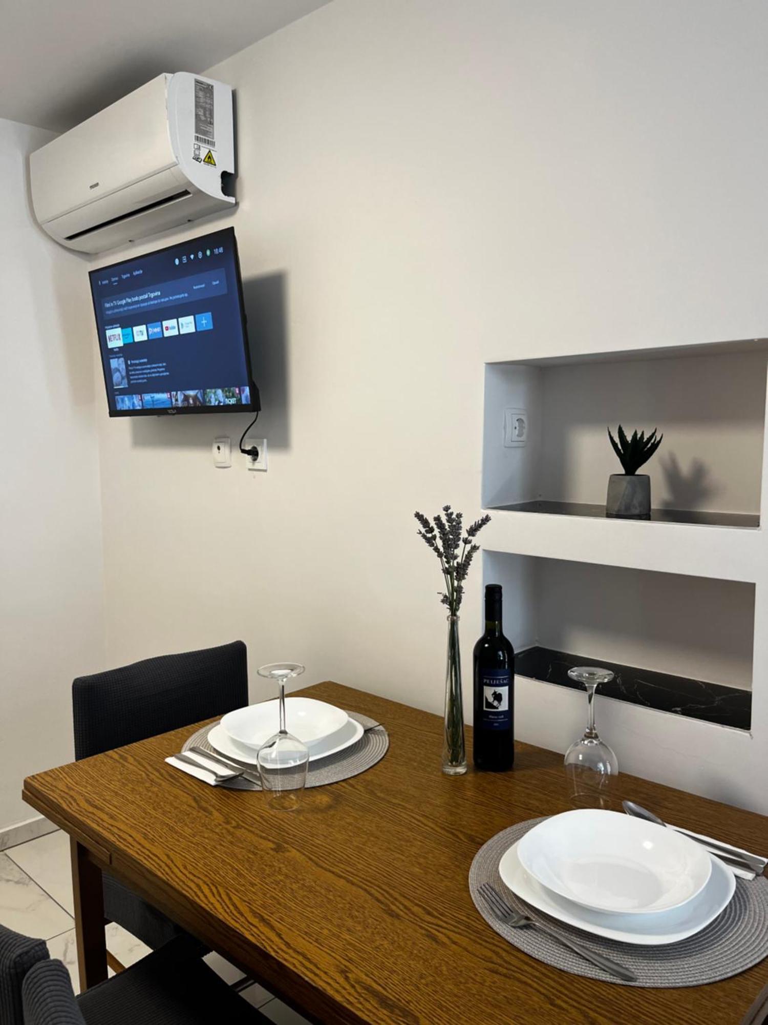Apartma Smit * Vir